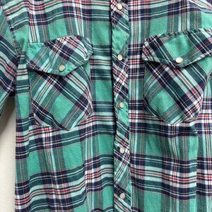 Large casual country brand snap front men’s